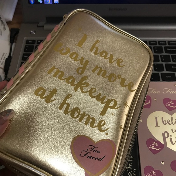 Too faced holiday palette - Picture 3 of 3